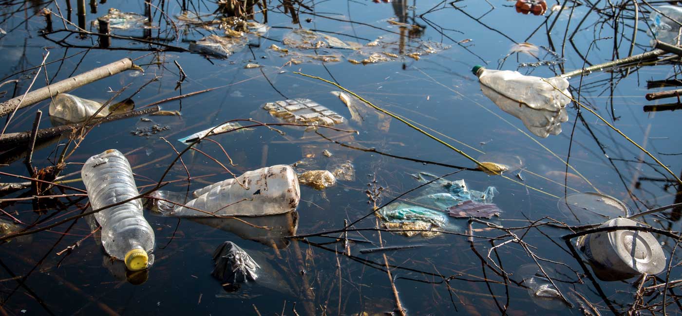 Plastic bottled water pollution